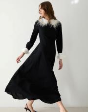 siyah yaka taşlı elbise