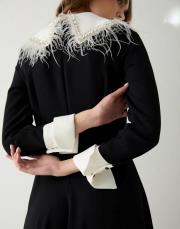 siyah yaka taşlı elbise 3