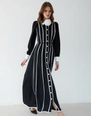 siyah biyeli broşlu krep elbise