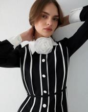 siyah biyeli broşlu krep elbise 2