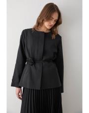 siyah pilise etekli ceketli takım 2